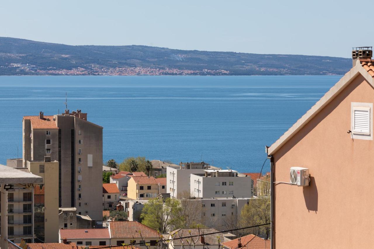 Apartments With A Parking Space Dugi Rat, Omis - 19516 Exterior photo